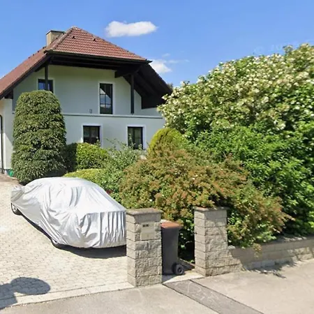 Grosszuegiges In Ruhiger Lage